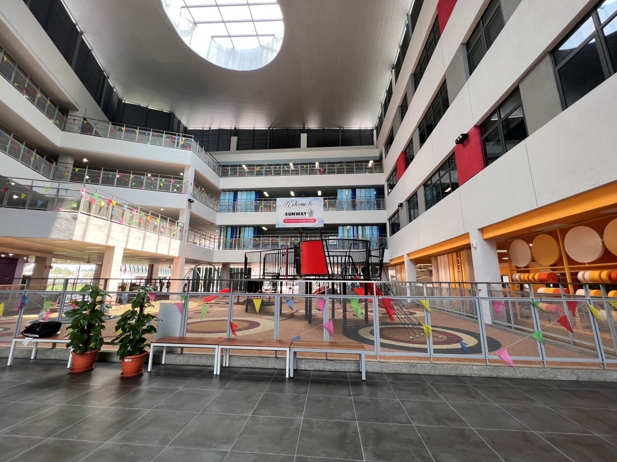 双威国际学校